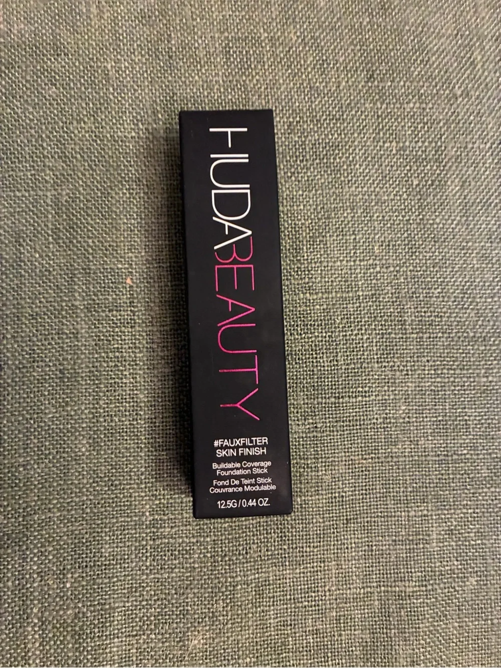 Huda Beauty #FauxFilter Skin Finish Foundation Stick 410G Brown Sugar